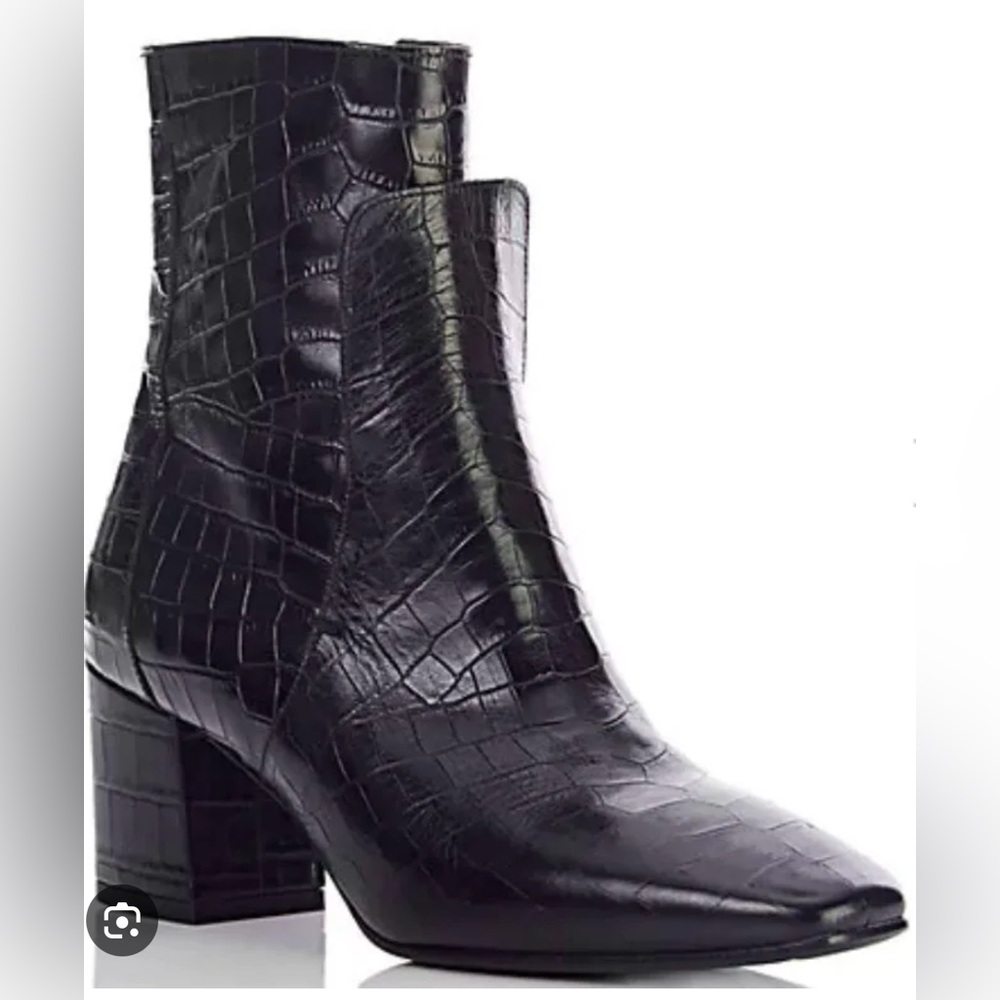 Givenchy Black Croc-Embossed leather ankle Boots 7.5/8